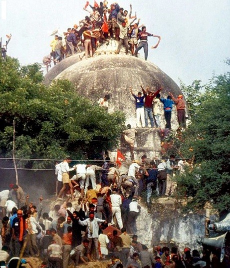 Babri caminin yıkılması; Dünya demokrasisinde bir şiddet ve nefret sembolü