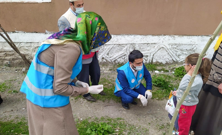 Koronayla Mücadelede Diyanet Görevlileri Sahada