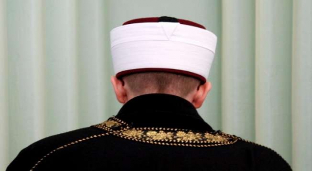 Fransa'dan skandal "imam" kararı
