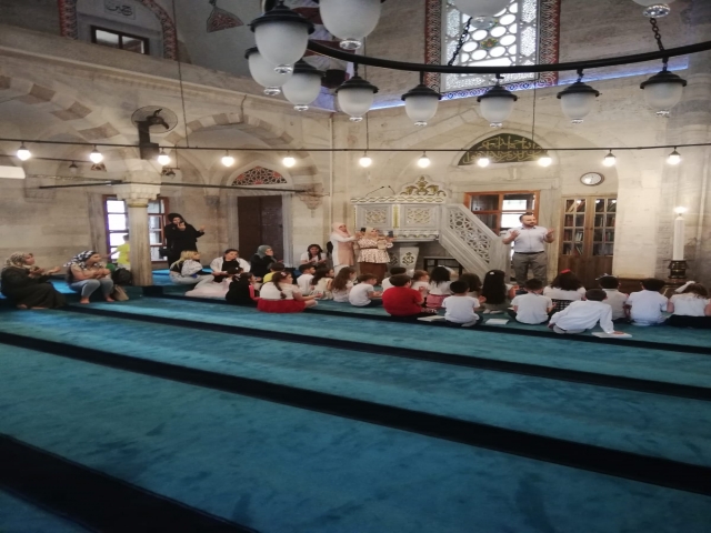 Öğrenciler Camii Ziyaretinde Bulundu