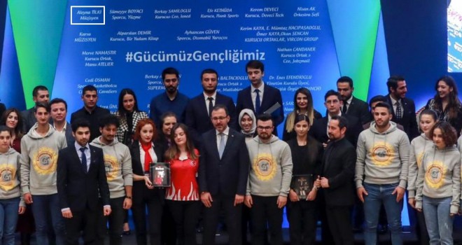 Aleyna Tilki 'İlham Veren Genç' seçildi