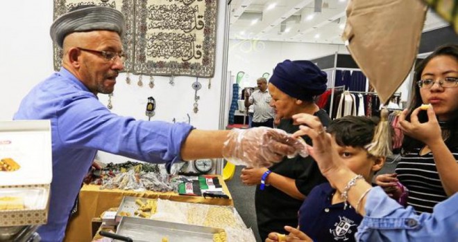 Cape Town'da 'Ramazan Fuarı'na yoğun ilgi
