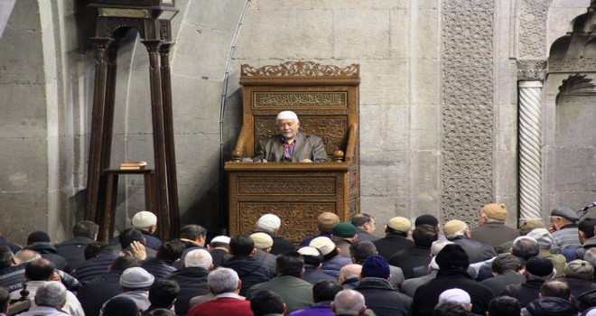 ZEHİR GİBİ SÖZLERE, BAL GİBİ SÖZLERLE KARŞILIK VERİN