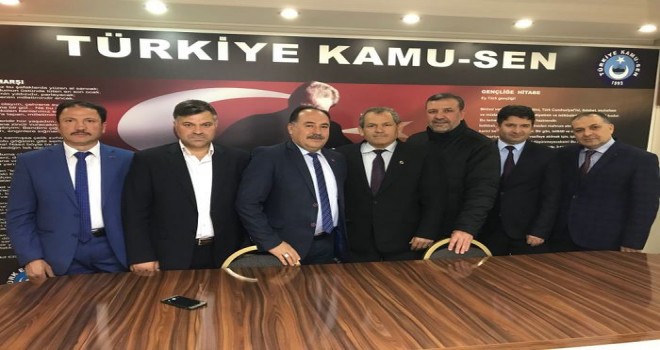 Arabacı Görevini Nevzat Ayhan'a Bıraktı