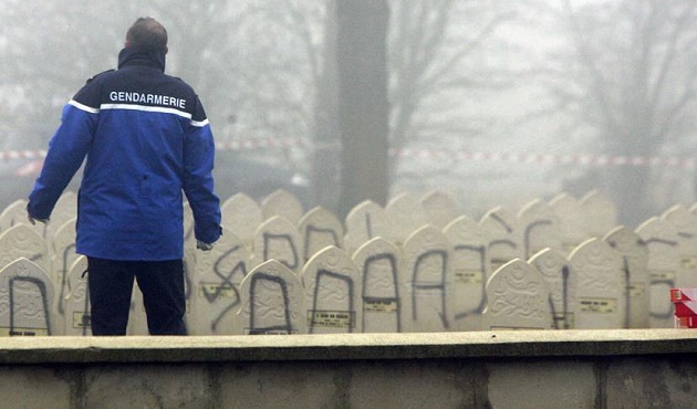 Fransa'da Müslümanlara saldırılar üç kat arttı