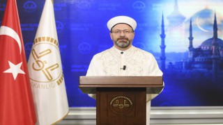 Başkan Erbaş’tan Berat Gecesi Mesajı