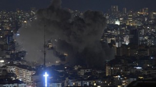 İsrail'den, Lübnan'da yoğun hava saldırısı