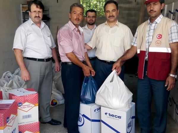 Erdemli M&#252;ft&#252;l&#252;ğ&#252; Ramazan&#39;da Gıda Yardımı Yaptı