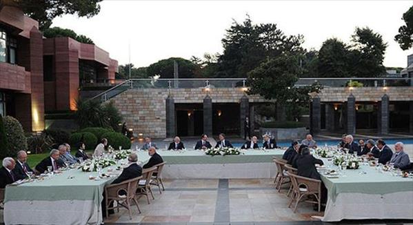 Cumhurbaşkanı G&#252;l&#39;den Diyanet Mensuplarına İftar Yemeği..