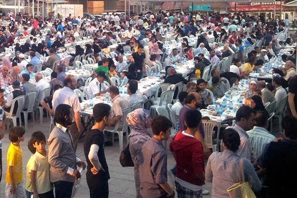 Diyanet İşleri Başkanlığından anlamlı iftar…