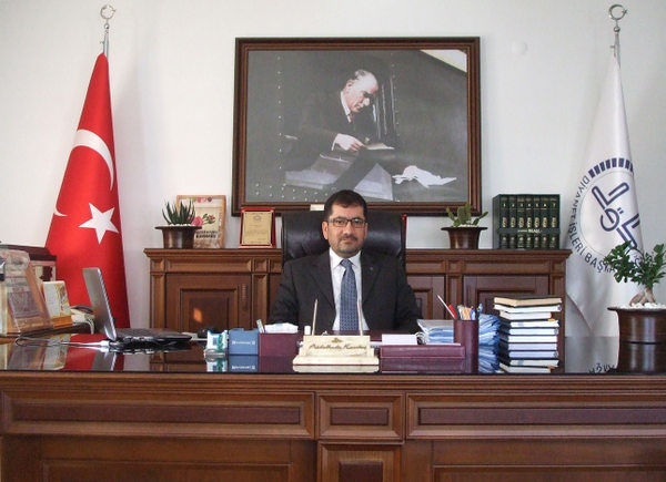 Serik M&#252;ft&#252;s&#252; Abd&#252;lkadir Karakuş&#39;un Ramazan Bayramı Mesajı