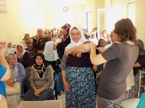 &#199;ivril-li Hacı Adaylarının Aşıları il&#231;e m&#252;ft&#252;l&#252;ğ&#252;nde yaptırıldı.