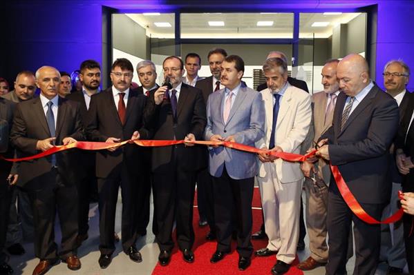 Diyanet İşleri Başkanı Görmez, Diyanet TV stüdyolarının açılışını yaptı