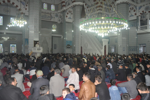 Bayram Namazı Iğdır da Kılındı