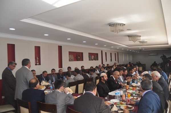 Diva-Sen Iğdır Müftülük Personeline Yemek Verdi