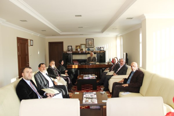 Yıldırım kent konseyi ve &#252;yeleri Yıldırım m&#252;ft&#252;l&#252;ğ&#252;n&#252; ziyaret ettiler