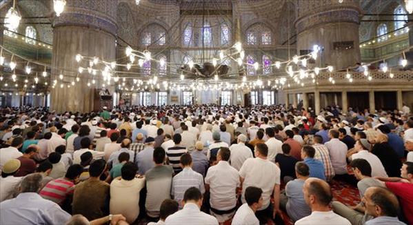 Cuma hutbesinde Kadına El Kalkmaz vurgusu