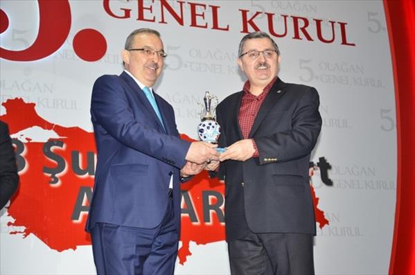 Diyanet Sen de Bayraktutar la yola devam