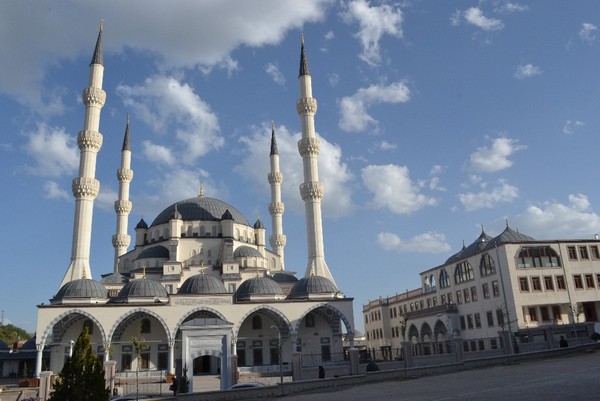 Kırıkkaleye 10 bin kişilik cami