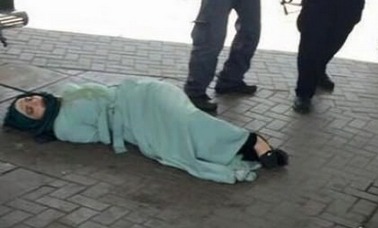 Genç kızı kameraların önünde öldürdüler