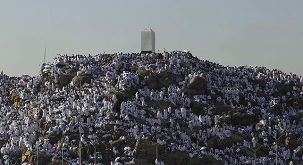 Arafat hacı adaylarını bekliyor…