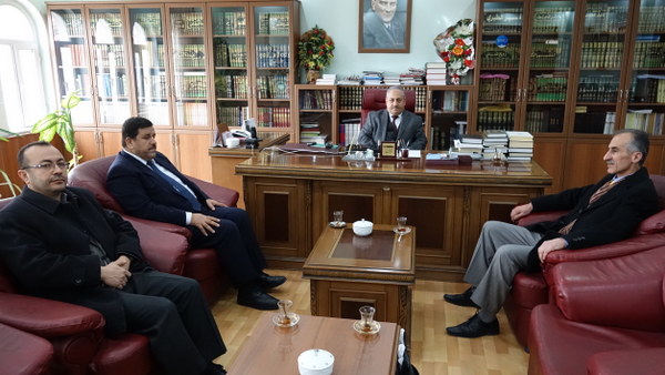Başkan Bozdoğan Diyanetin itibarsızlaştırılmak istendiğini söyledi.