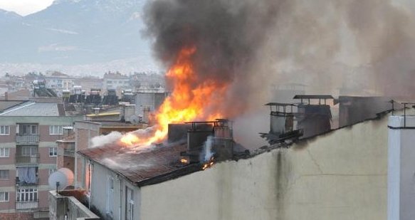 Diyanet Vakfı lojmanında korkutan yangın