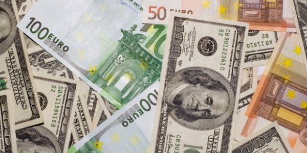 Dolar ve Euro'da tüm zamanların rekoru kırıldı!