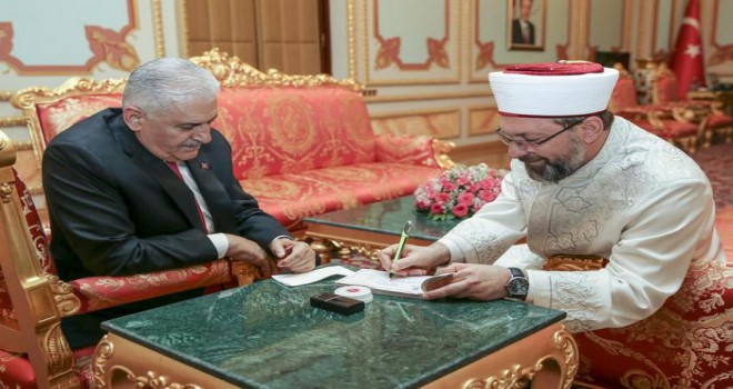 TBMM Başkanı Yıldırım, Türkiye Diyanet Vakfı’na kurban bağışında bulundu