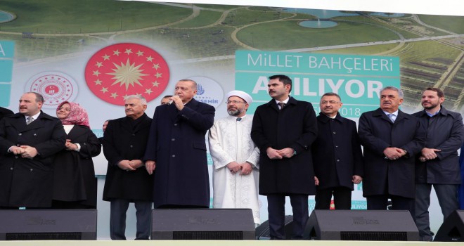 Başakşehir Merkez Camii ve Millet Bahçeleri Dualarla Açıldı