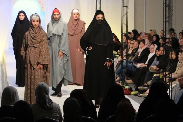 İslami moda(!) sektöründe rekor artış!