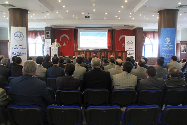 Kayseri\'de Protokol ve Nezaket Kuralları Etkili İletişim Konferansı