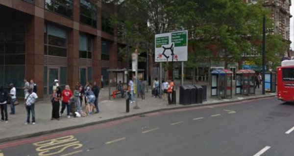 Londra'da otobüste İslamofobik saldırı