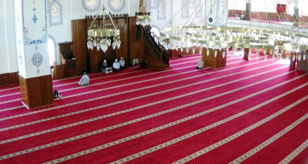 Van'da Demirel’in Mevlidine Katılan Olmadı