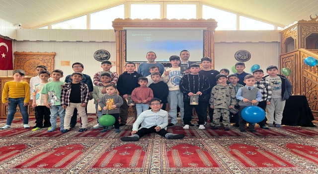 Augustdorf Ditib Ulu Camide Çocuklar ile Bayramlaşma
