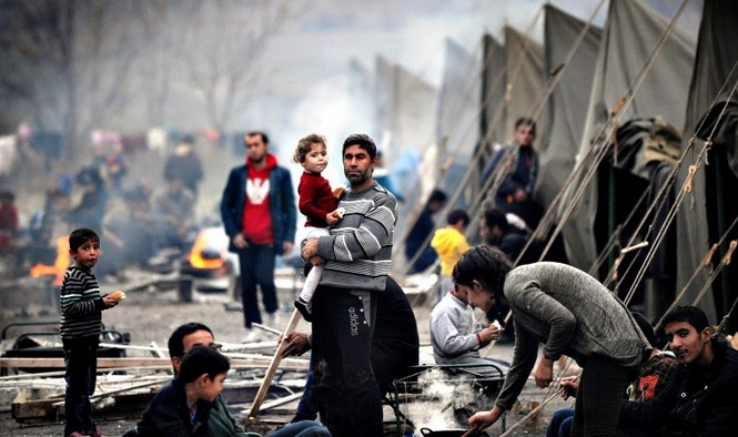 Almanya'da soğuk sıfır derece, mülteciler çadırlarda...