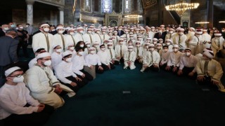 136 hafız, Ayasofya Camii’nde icazet aldı