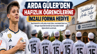 Arda Güler Hafızlık Öğrencilerine İmzalı Forma Hediye Etti