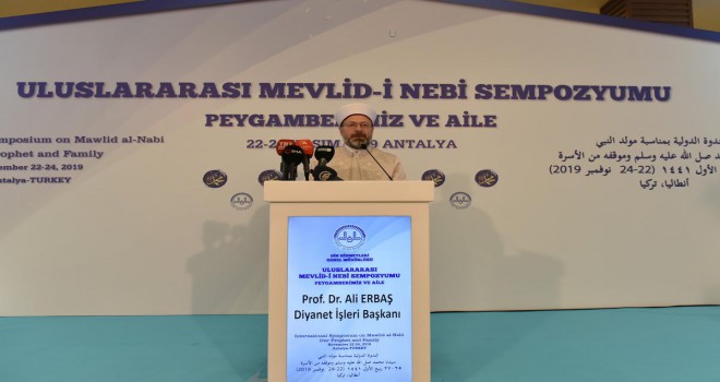 Ailenin bütününü merkeze alan bir yapıyı önemsiyoruz