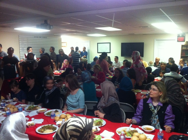 AMERİKA’ DA İFTAR SEVİNCİ