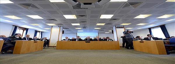 Akademik Personele Yeni Mali Haklar Komisyondan Geçti