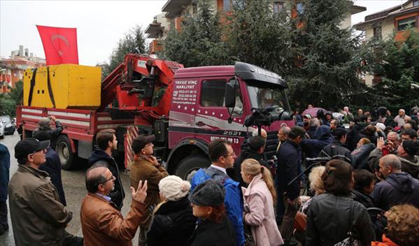 Validebağ'da cami inşaatı durduruldu