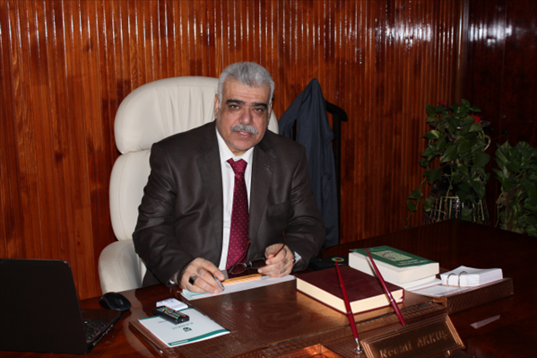 KANDİLİN ZİYASINDA AYDINLANMAK