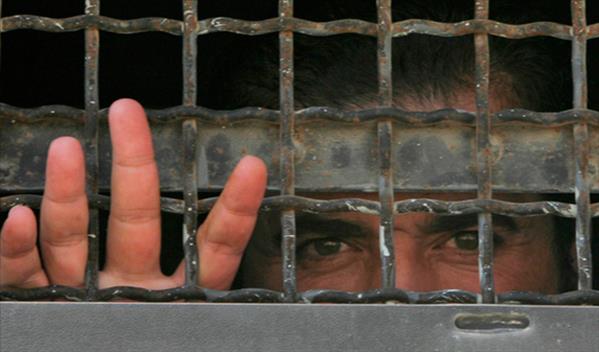 İsrail Filistinli tutukluları aileleriyle görüştürmüyor