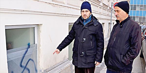 Avusturya’da camiye saldırı