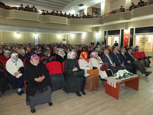 Savaşta Kadın Olmak