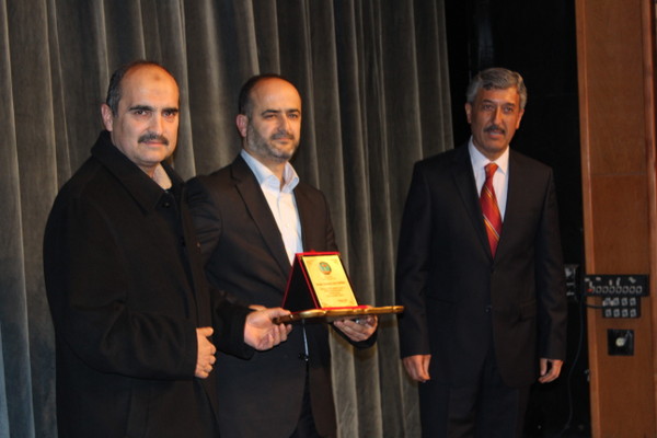 İYİLİK, ENAYİLİK DEĞİLDİR