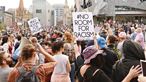 Avustralyalılar İslâm karşıtı gösteriyi engelledi