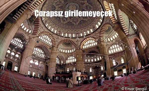 Selimiye Camisi'ne çorapsız girilemeyecek