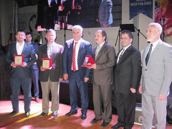 KAPALI SPOR SALONUNDA KUTLU DOĞUM ÖZEL PROGARAMI